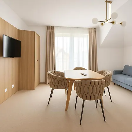 Eden Jakuzzi, Sauna 4*